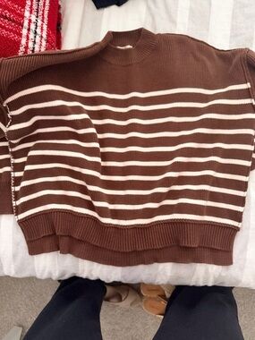Zenana Outfitters Chocolate Brown V-Neck Ribbed Sweater